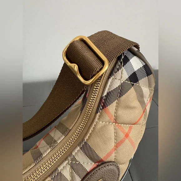 Burberry Horseshoe cross body bag - Picture 12 of 16